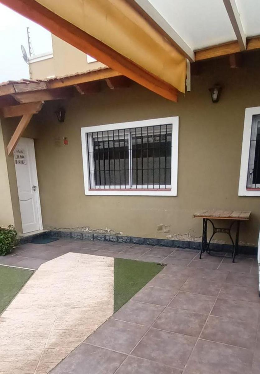 Venta Casa con Departamento Godoy Cruz 1