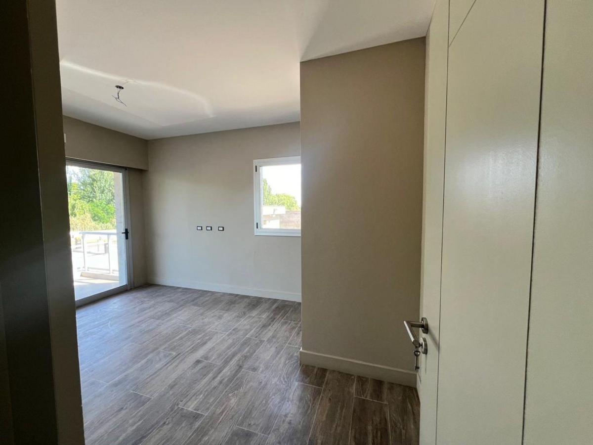 Venta Departamento Villa Roble 4