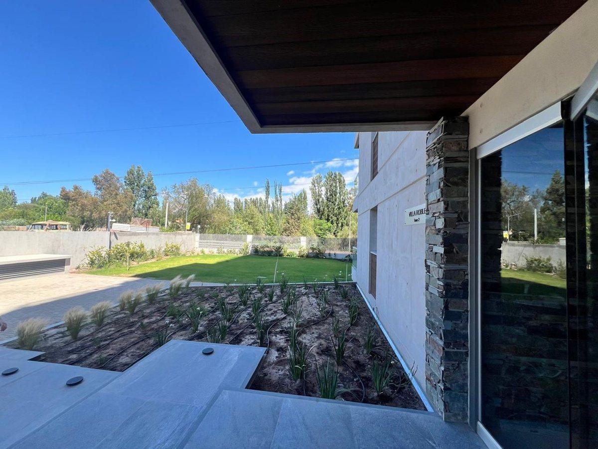 Venta Departamento en Villa Roble 4