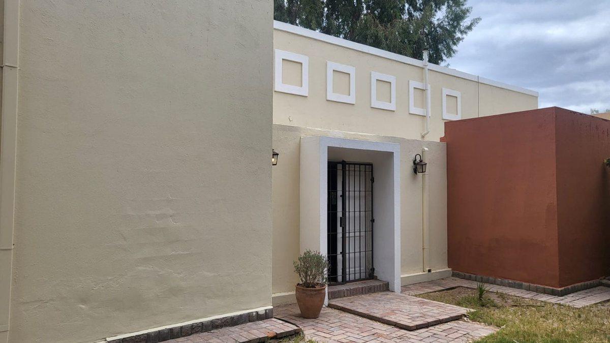 Venta Casa en Perdriel B Semiprivado Luján de Cuyo 2