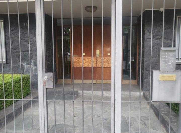 VENTA Departamento categoría en calle Emilio Civit 2
