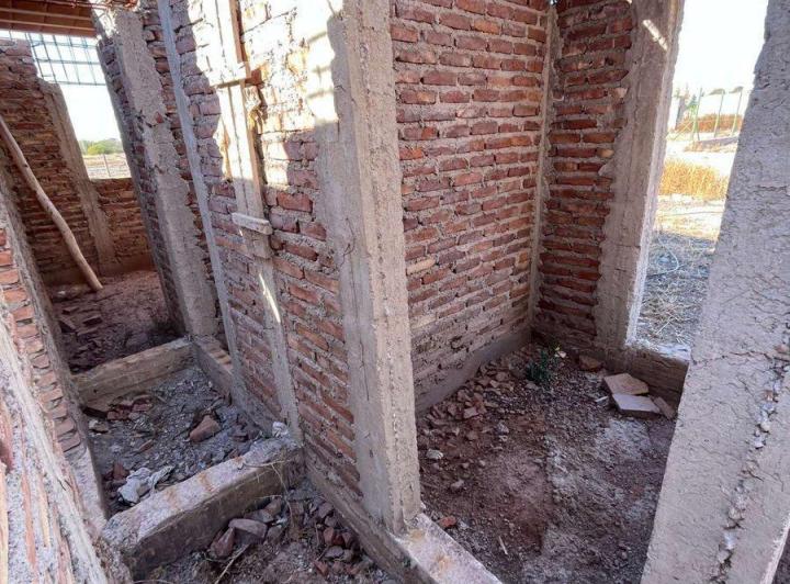 Venta lote Maipú, Mendoza. Con obra gruesa 4
