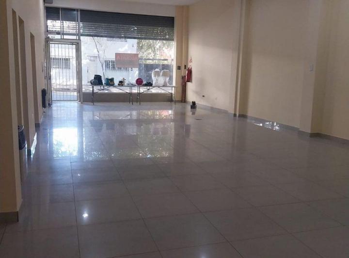 LOCAL COMERCIAL EN ALQUILER, CENTRO DE MENDOZA 2