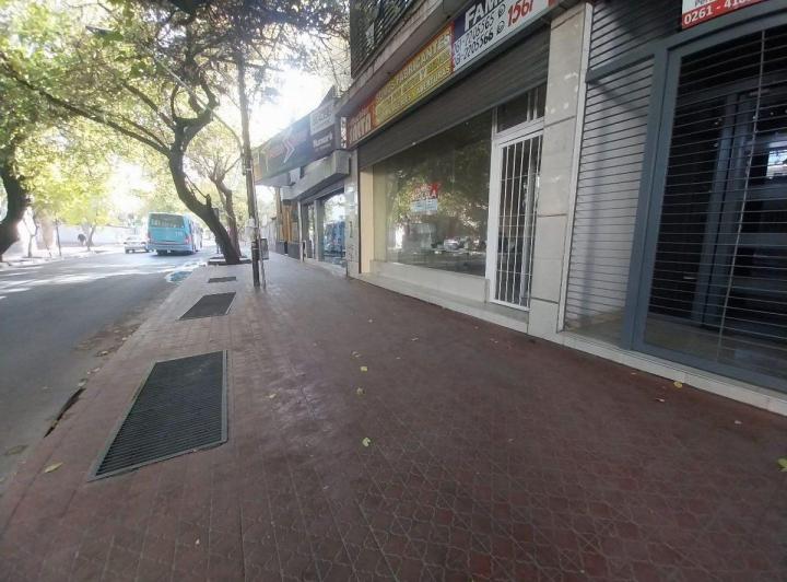 LOCAL COMERCIAL EN ALQUILER, CENTRO DE MENDOZA 3