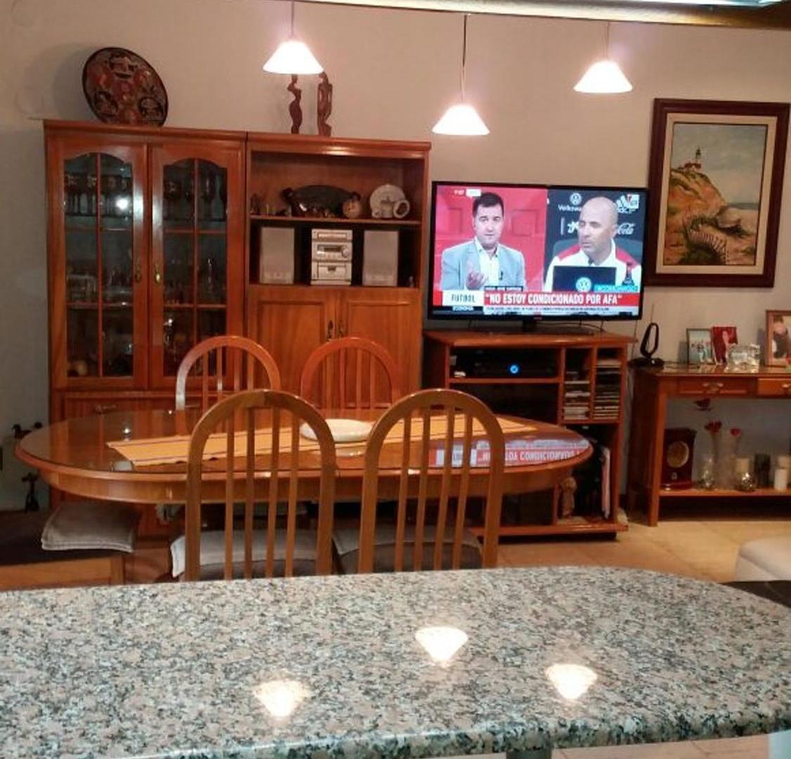 VENTA DE CASA CON PISCINA