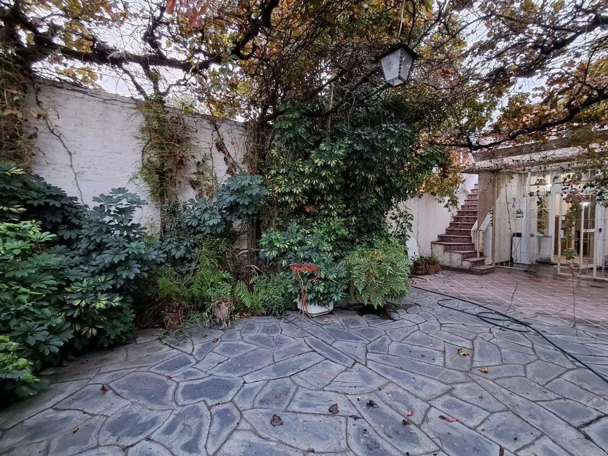 CASA EN VENTA EN GODOY CRUZ 5