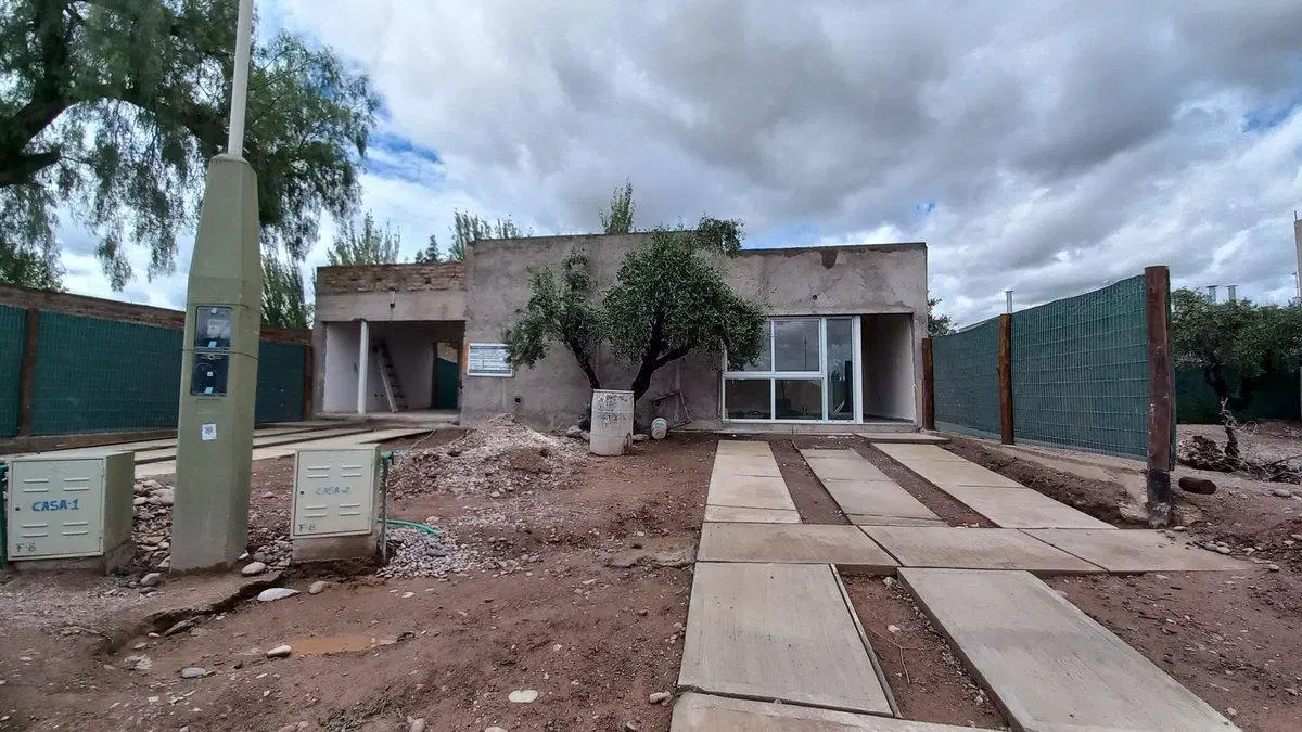 VENTA CASA 2 DORMITORIOS 70%AVANCE B°PRIVADO MAIPÚ 4