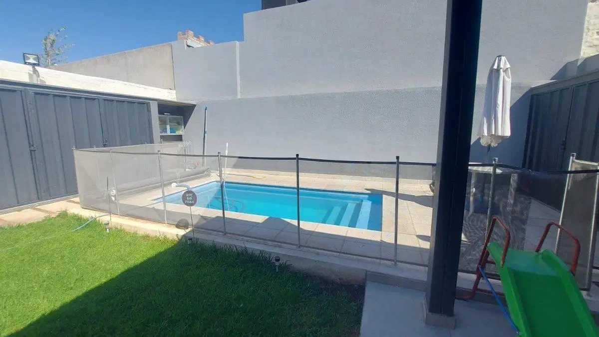 VENTA CASA 3 DORMITORIOS BARRIO URQUIZA GUAYMALLÉN 3