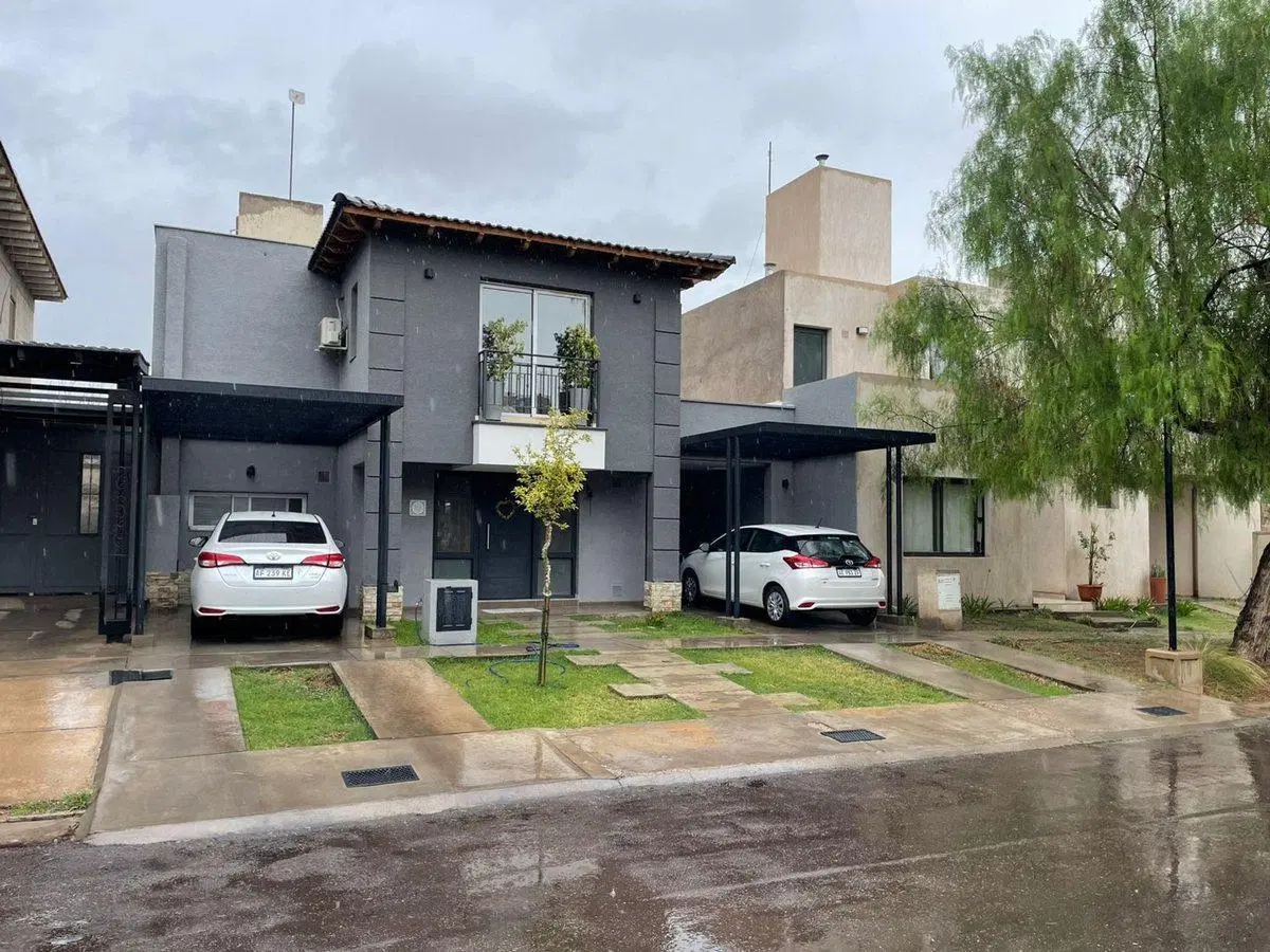 VENTA CASA 3 DORMITORIOS BARRIO URQUIZA GUAYMALLÉN 5