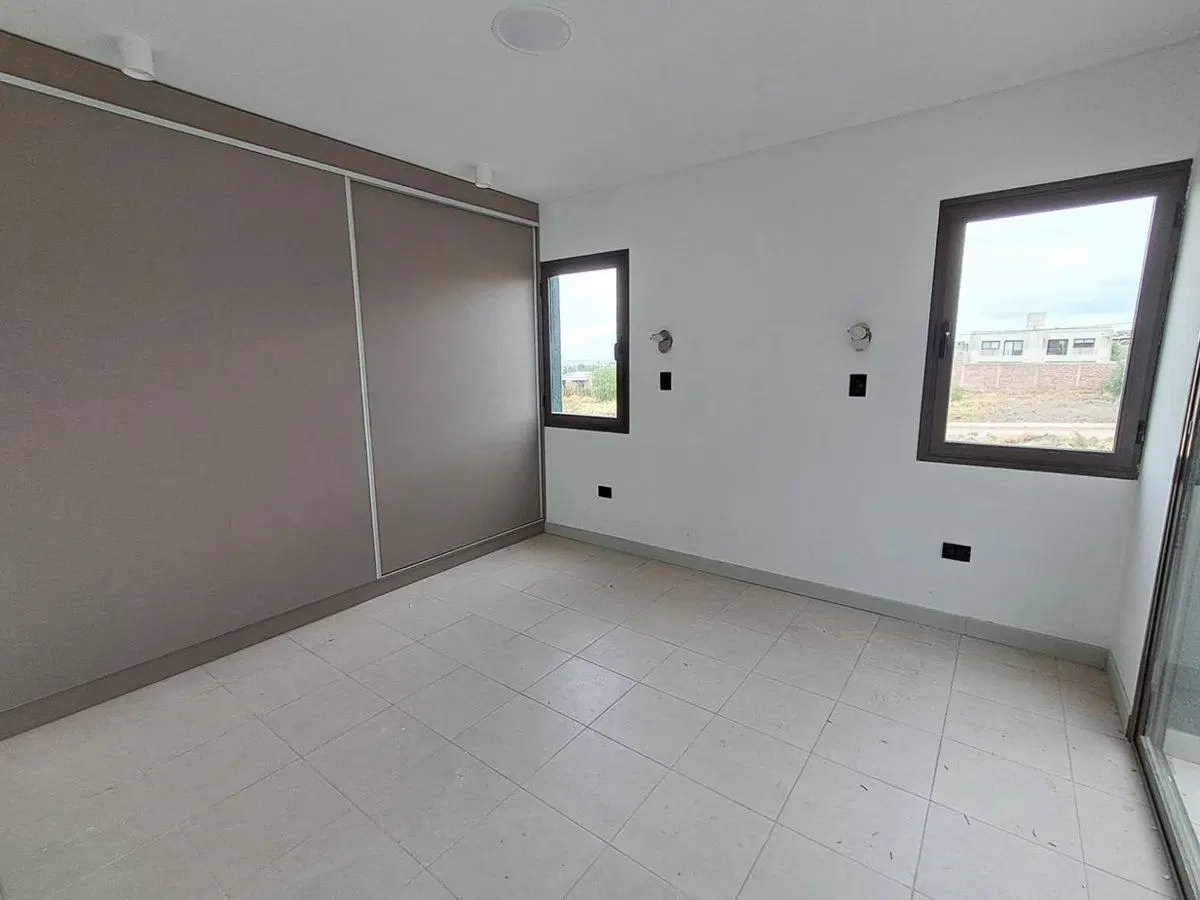 DUPLEX EN VENTA A ESTRENAR EN BARRIO ALTA MENDOZA 4