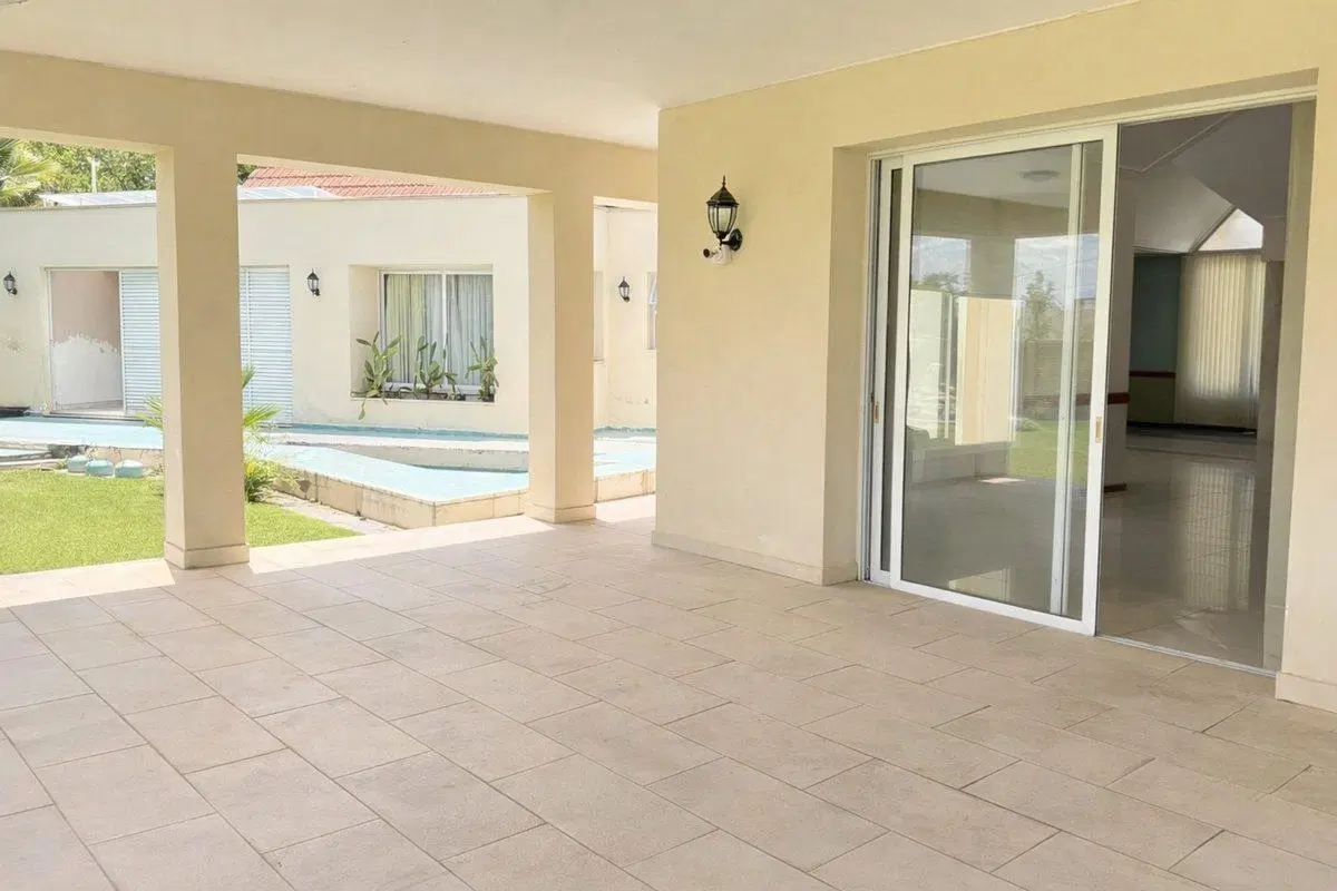 Venta de Casa Carril Cervantes 4