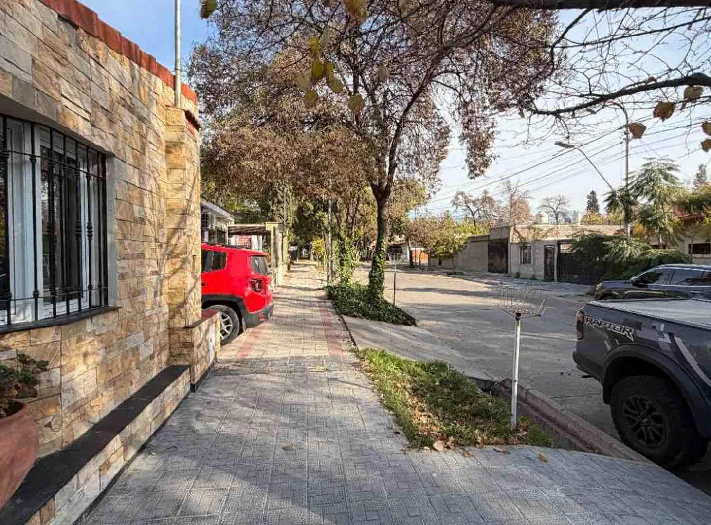 VENTA HERMOSA CASA EN SEXTA SECCION 2
