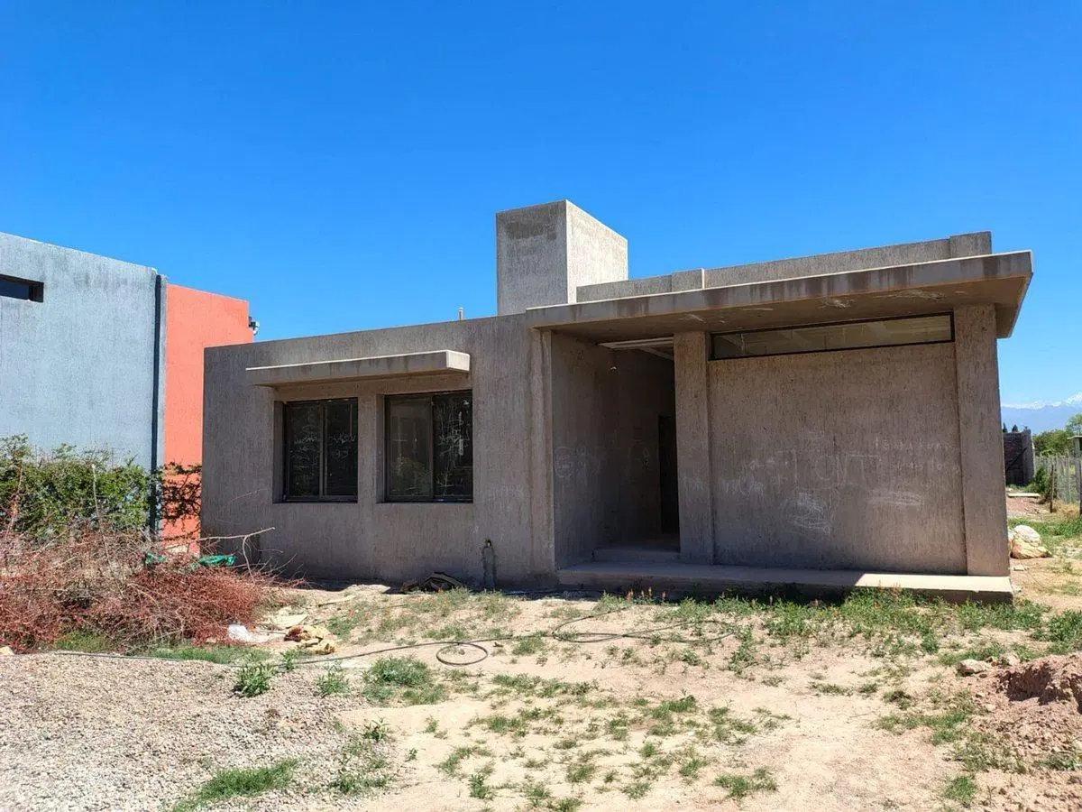 Se vende casa en obra, Guaymallén, Mendoza 2
