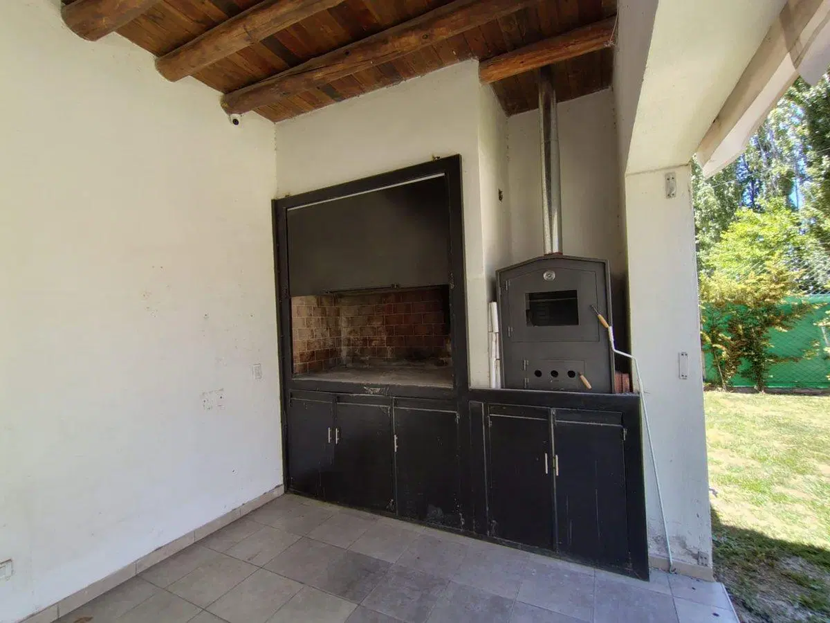 Se vende casa en Maipú, Mendoza 4