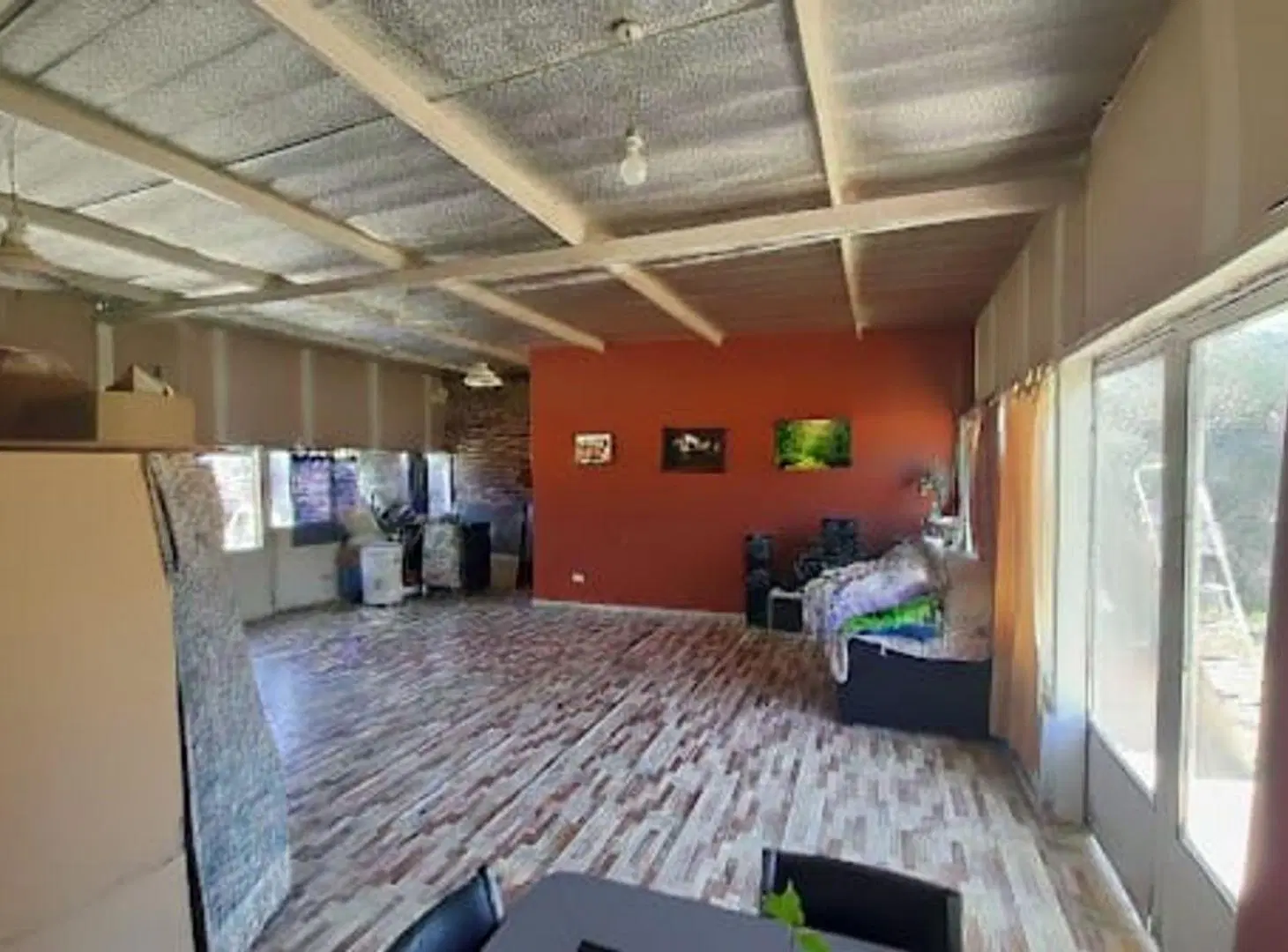 VENTA  HERMOSA CASA CON QUINCHO Y PILETA 8