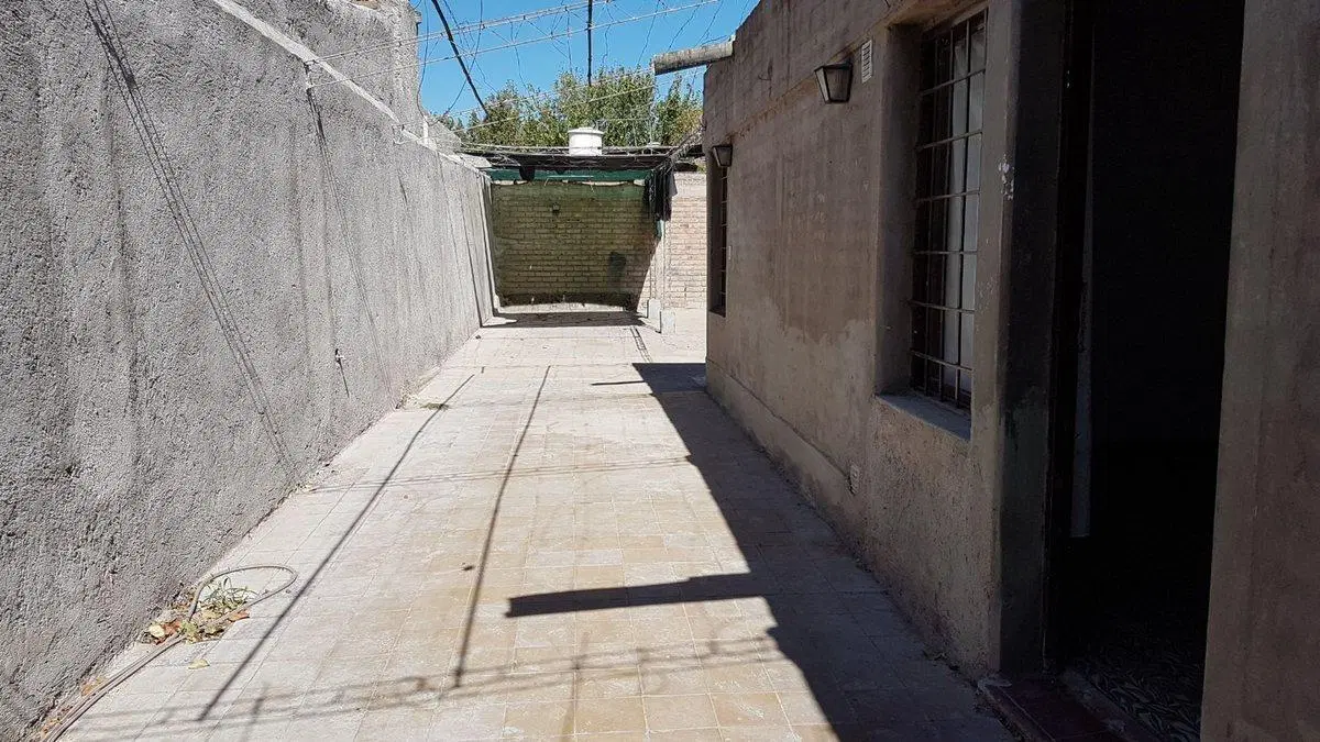 VENTA DE CASA DOS DORMITORIOS LAS HERAS 2
