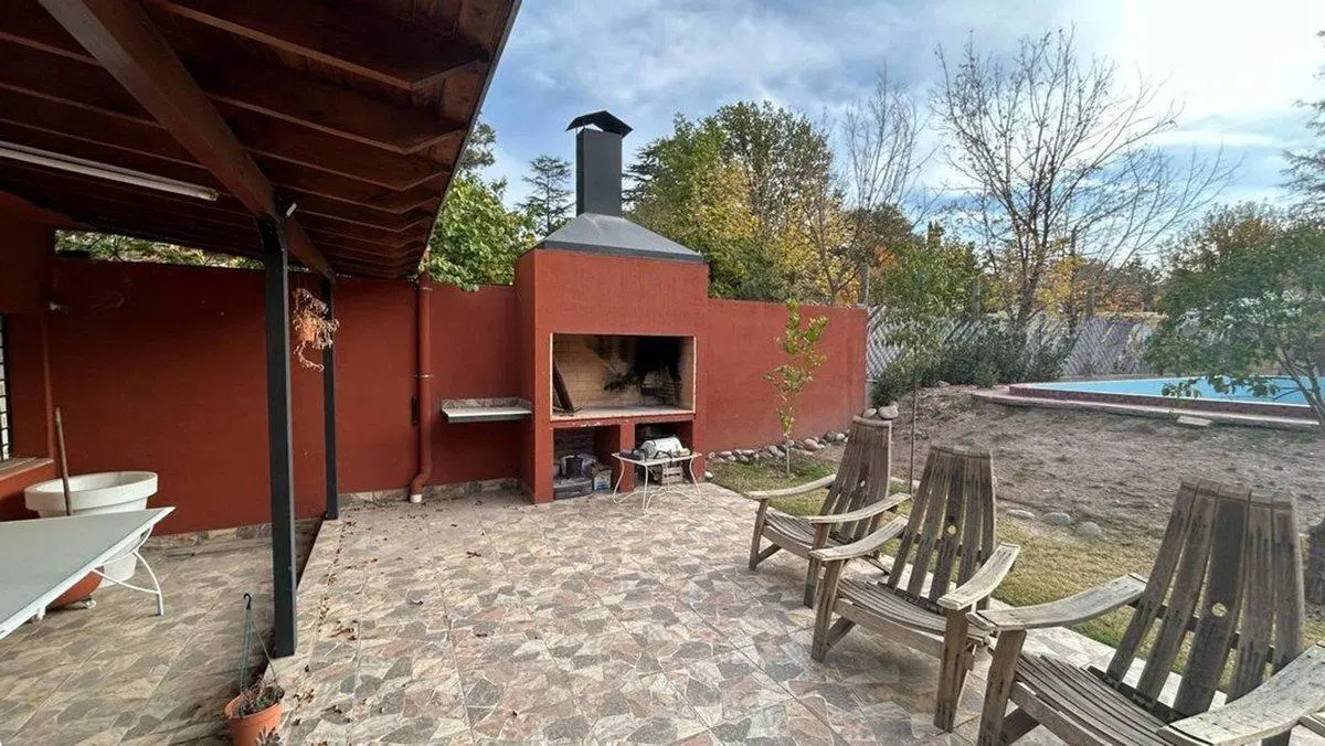 Se vende casa en Chacras de Coria, Mendoza 4