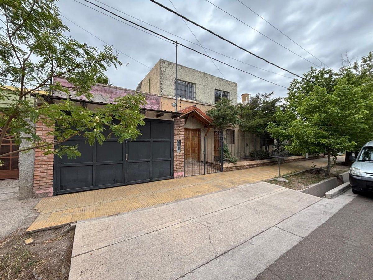 VENTA CASA+DUPLEX+LOCAL COMERCIAL, DORREGO MENDOZA