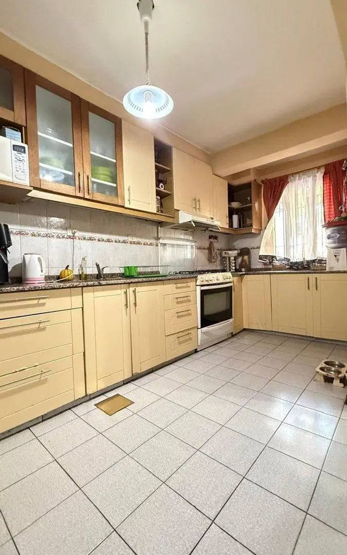 HERMOSA CASA A LA VENTA EN GODOY CRUZ 2