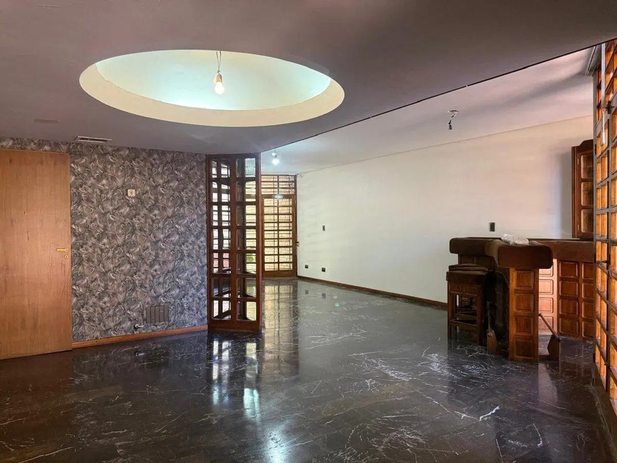 VENTA CASA CATEGORIA CUARTA OESTE 5
