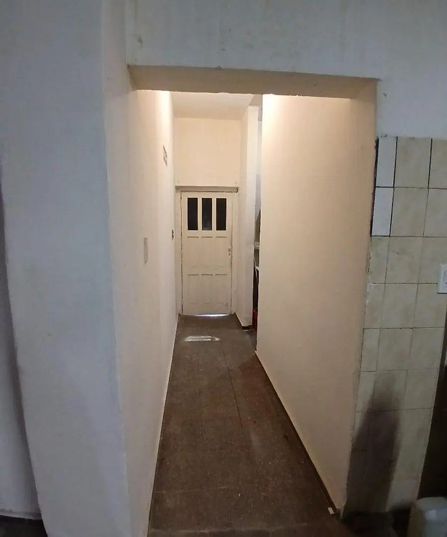 VENTA SALÓN COMERCIAL CON DEPARTAMENTO.Guaymallén 4