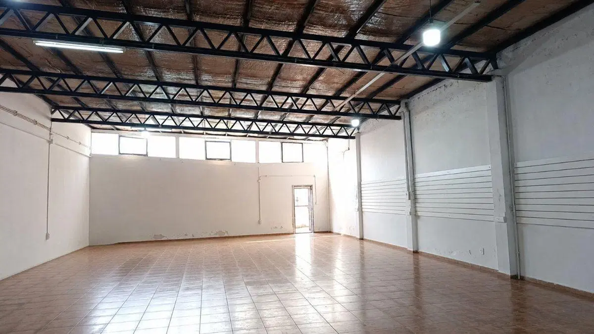 VENTA GALPONES. GENERAL ALVEAR, MZA.GRAN UBICACION 2