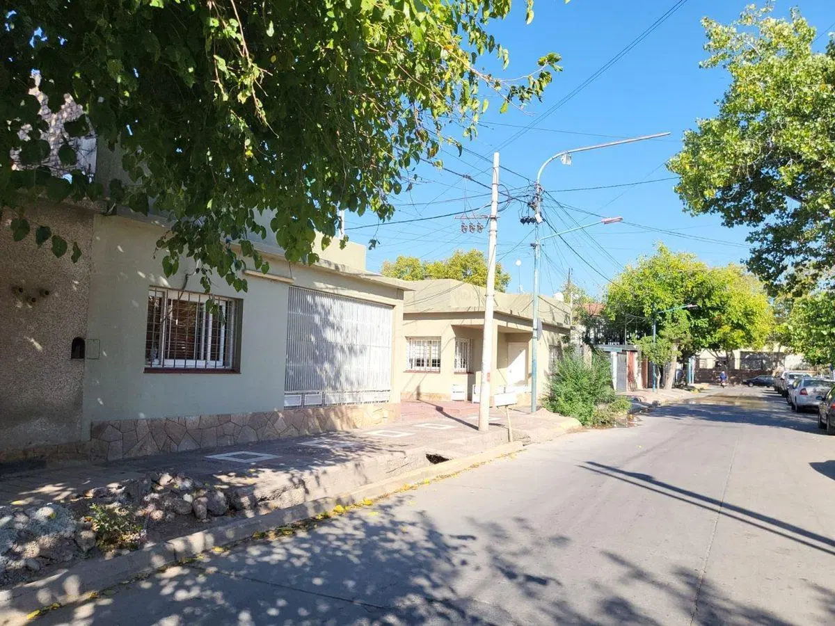 VENTA de Terreno calle Monteagudo 351 Godoy Cruz 2