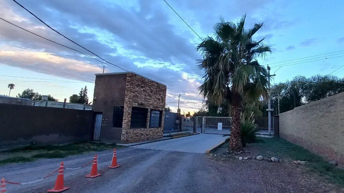 CASA EN VENTA CON PISCINA B PRIVADO CORRALITOS 3