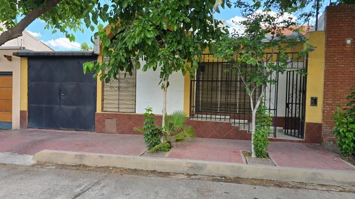 VENTA CASA 4 DORMITORIOS 5