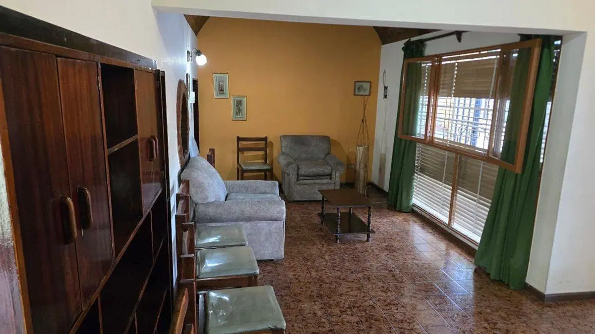 VENTA CASA 4 DORMITORIOS 3