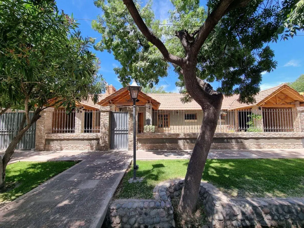VENTA CASA LUJAN DE CUYO DRUMMOND MENDOZA 2