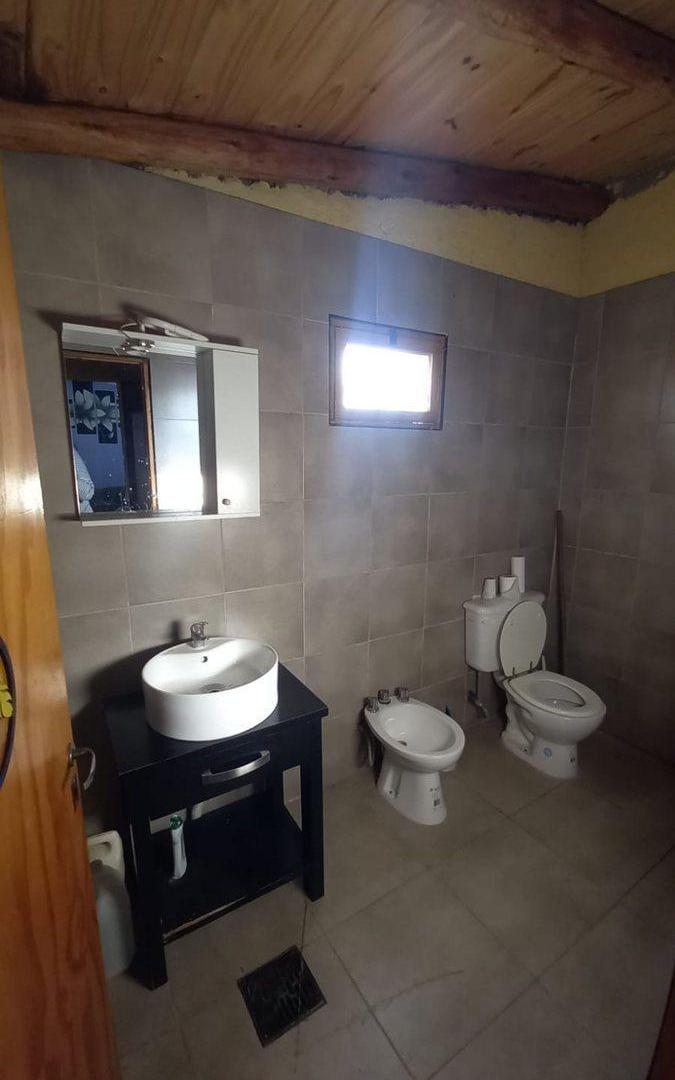 Foto de Venta de casa con pileta, Guaymallén, imagen 2