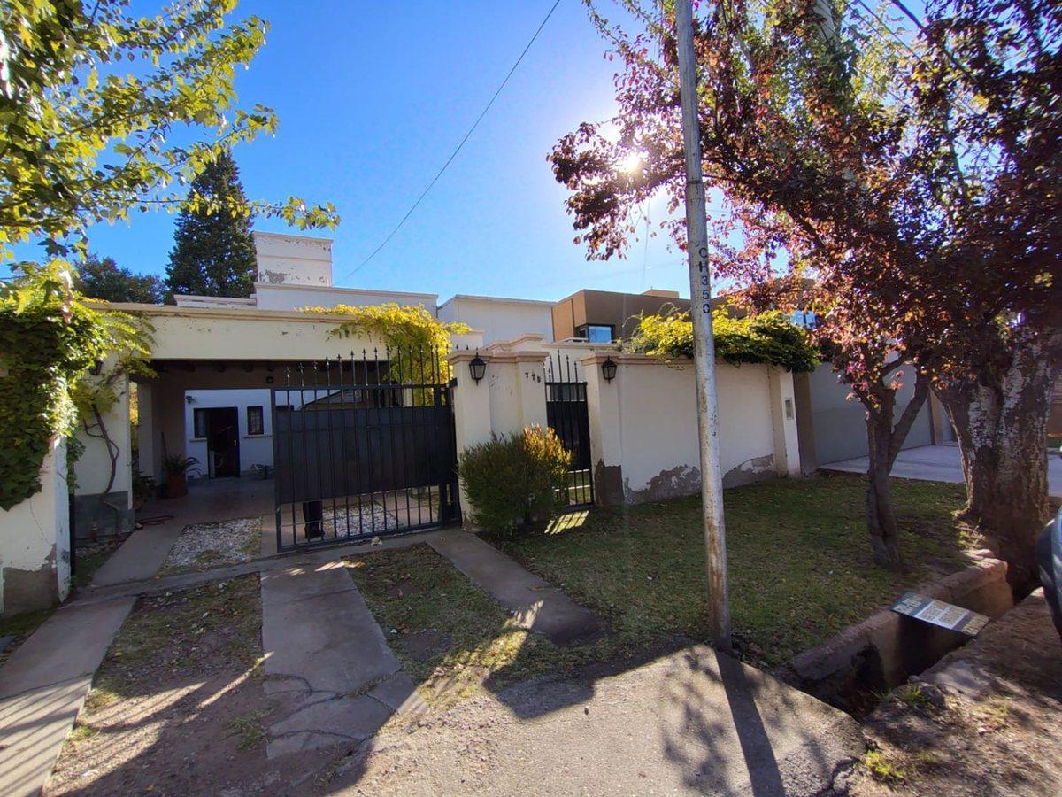 Foto de Se vende casa en Chacras de Coria, Mendoza, imagen 1
