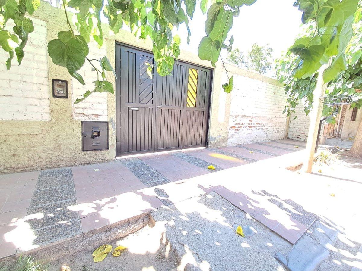 CASA EN VENTA EN LAS HERAS
