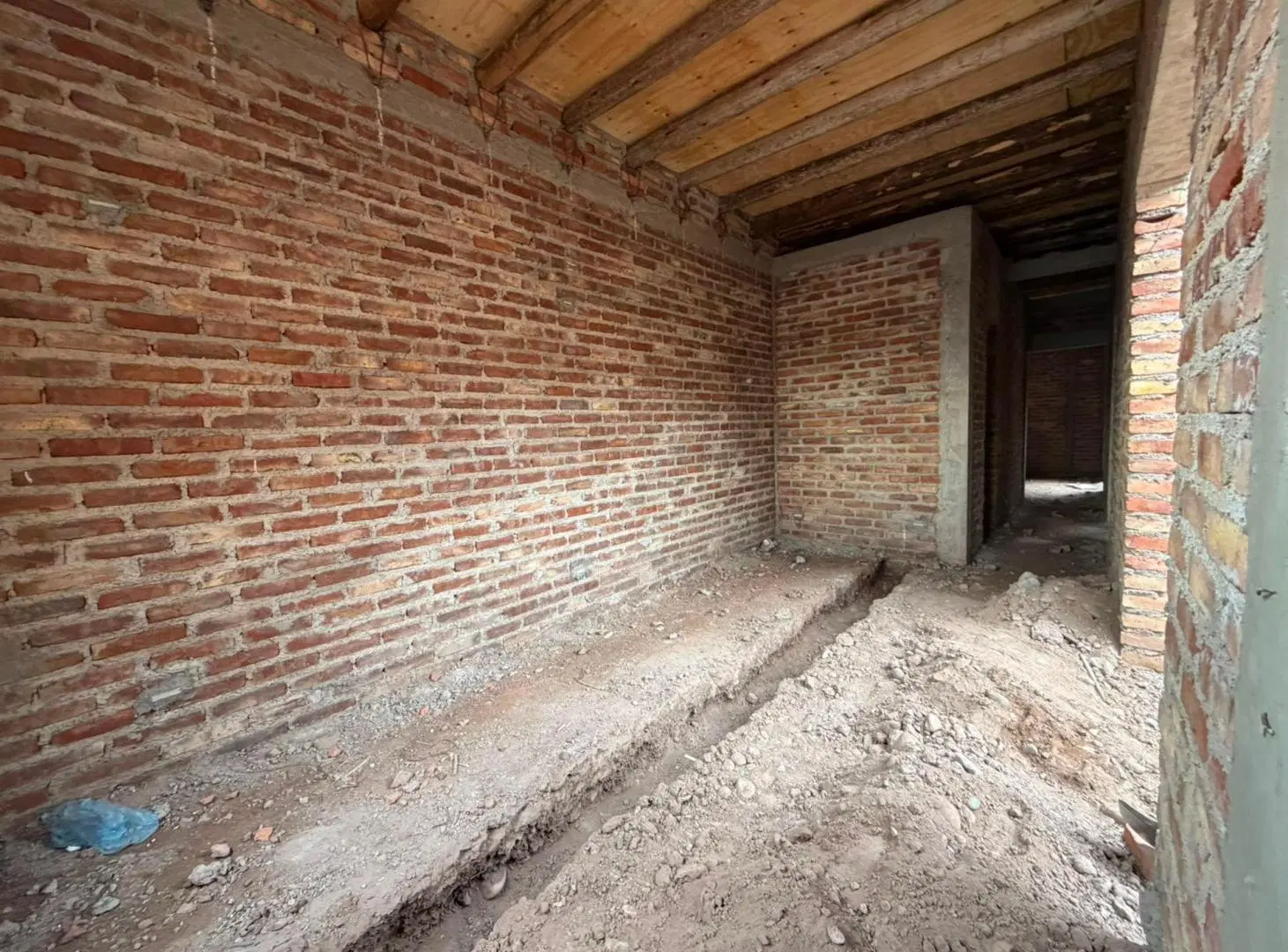 CASA EN POZO, 3 DORMITORIOS 2 BAÑOS, MAIPÚ 2