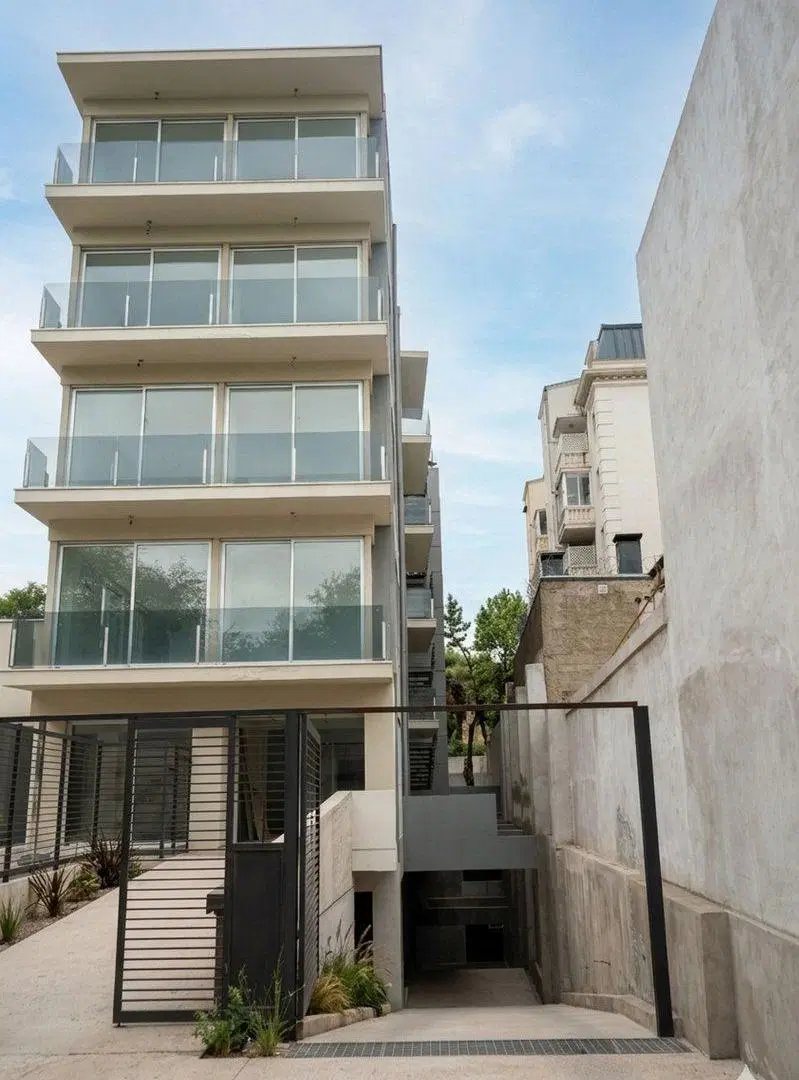 VENTA EXCLUSIVO EDIFICIO EN CAPITAL MENDOZA 2