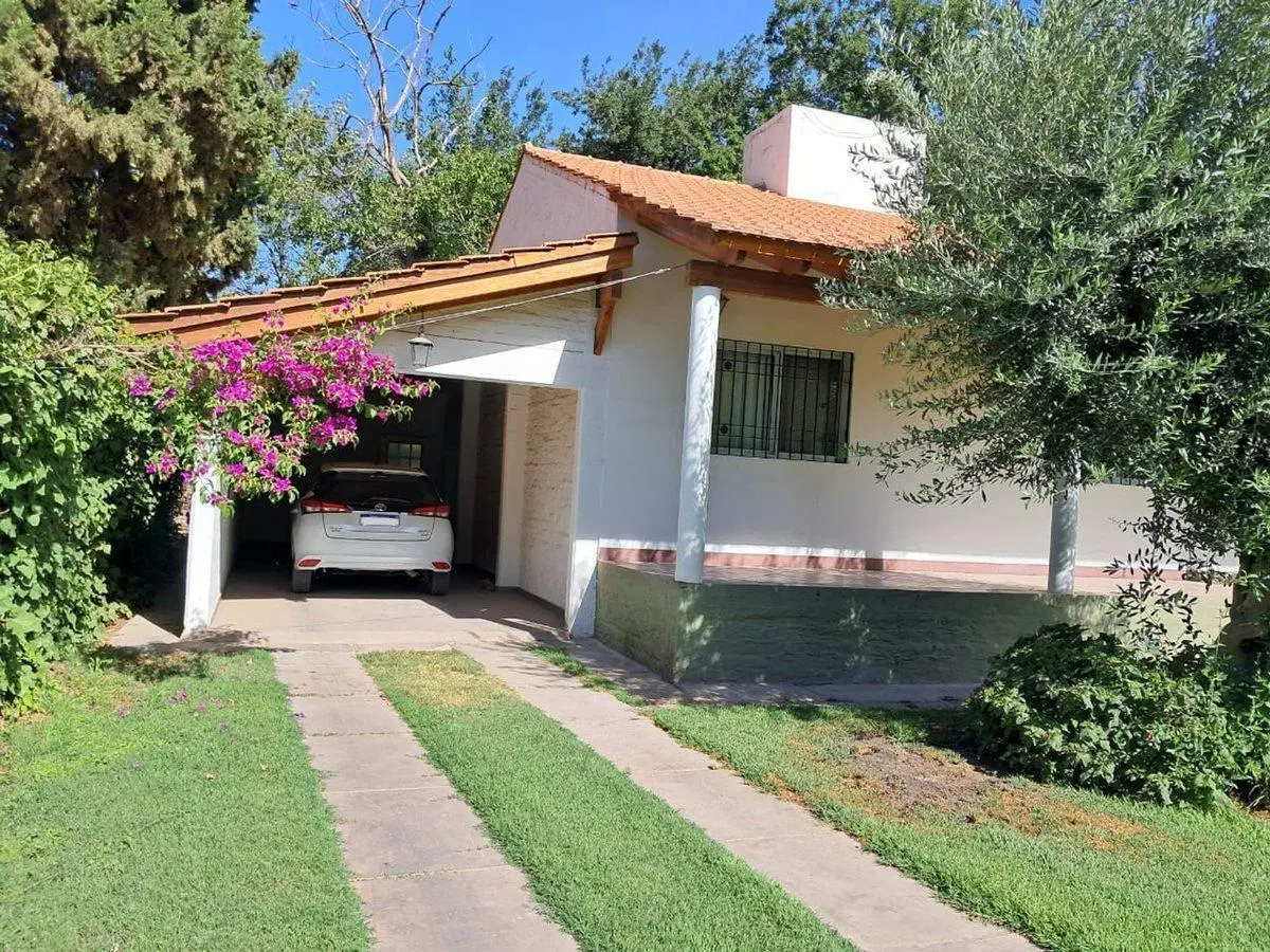 VENTA DE CASA CON QUINCHO Y PILETA, GUAYMALLÉN 4