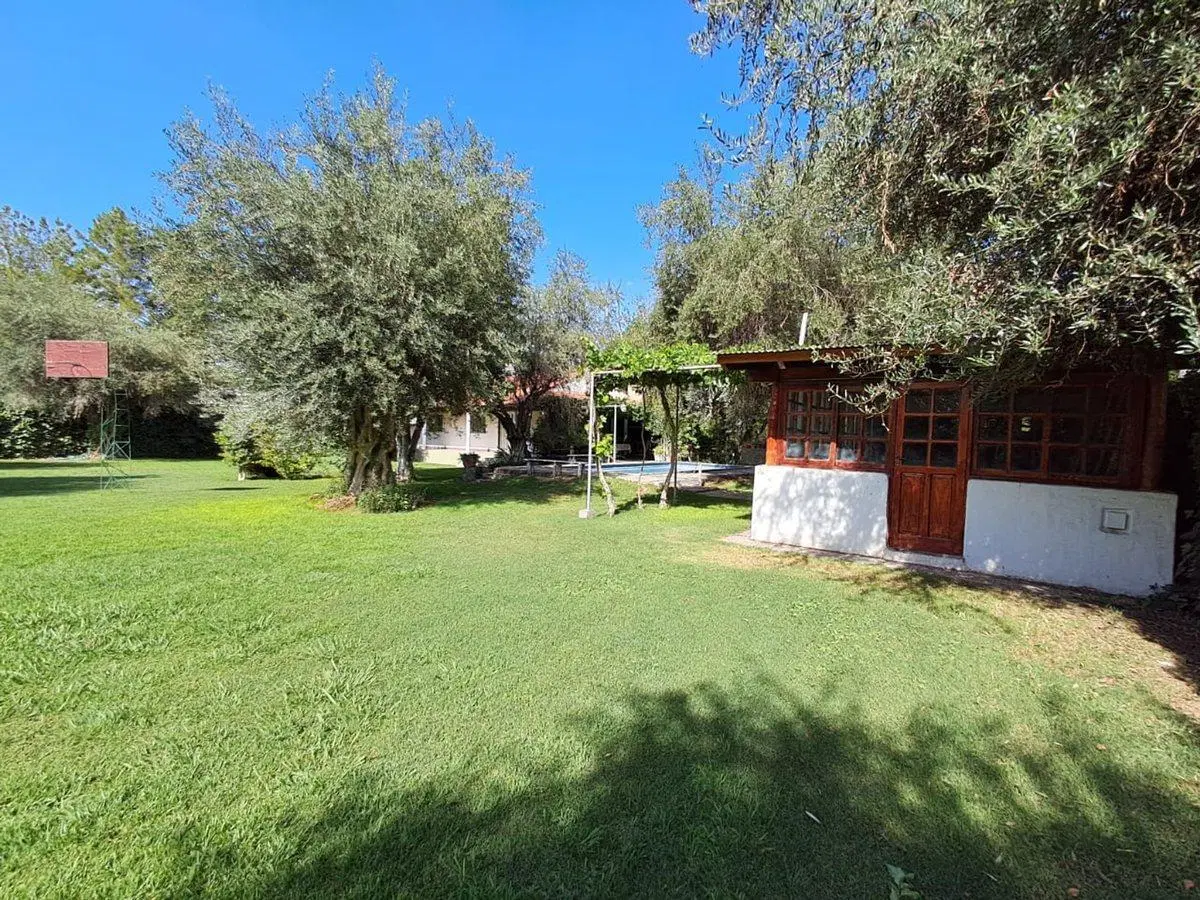 VENTA DE CASA CON QUINCHO Y PILETA, GUAYMALLÉN 3
