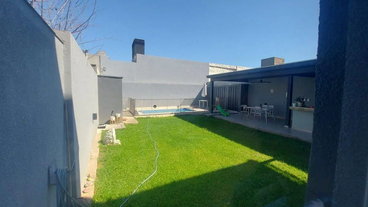 VENTA CASA 3 DORMITORIOS BARRIO URQUIZA GUAYMALLÉN 5