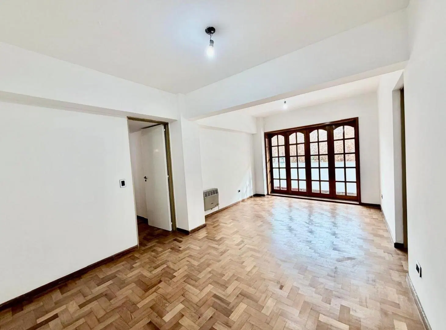 DEPARTAMENTO EN PLENA CAPITAL, DOS HABITACIONES 4