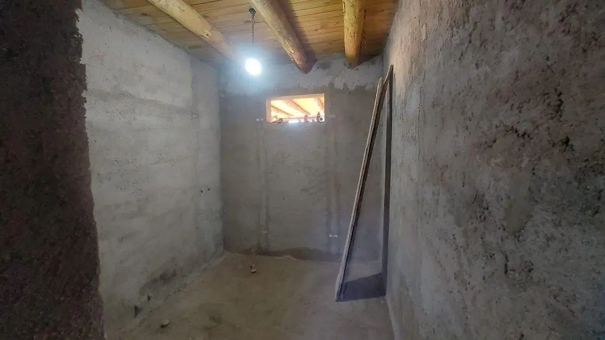 VENTA LOTE CON PILETA, QUINCHO Y CASA GUAYMALLEN 5