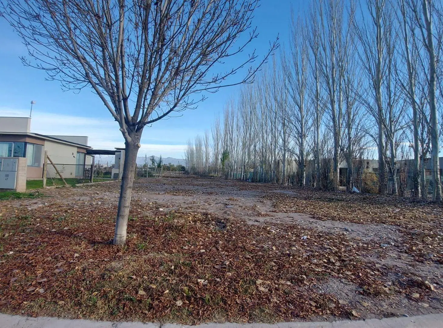 VENTA LOTE LUJAN BARRIO LA LUISA 2
