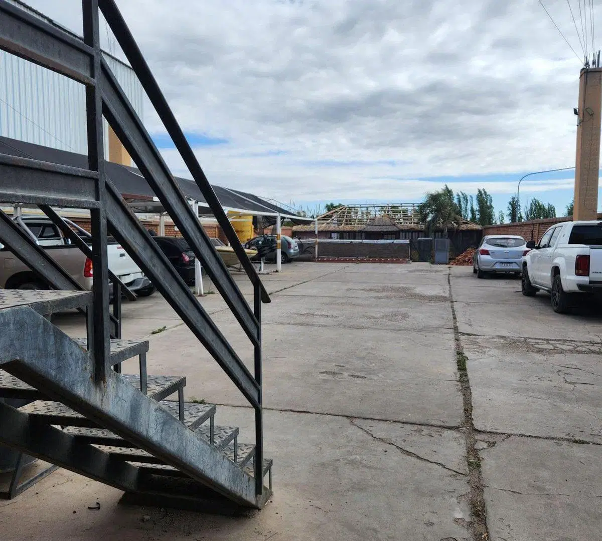 VENTA OFICINAS GALPON MENDOZA RODRIGUEZ PEÑA 5