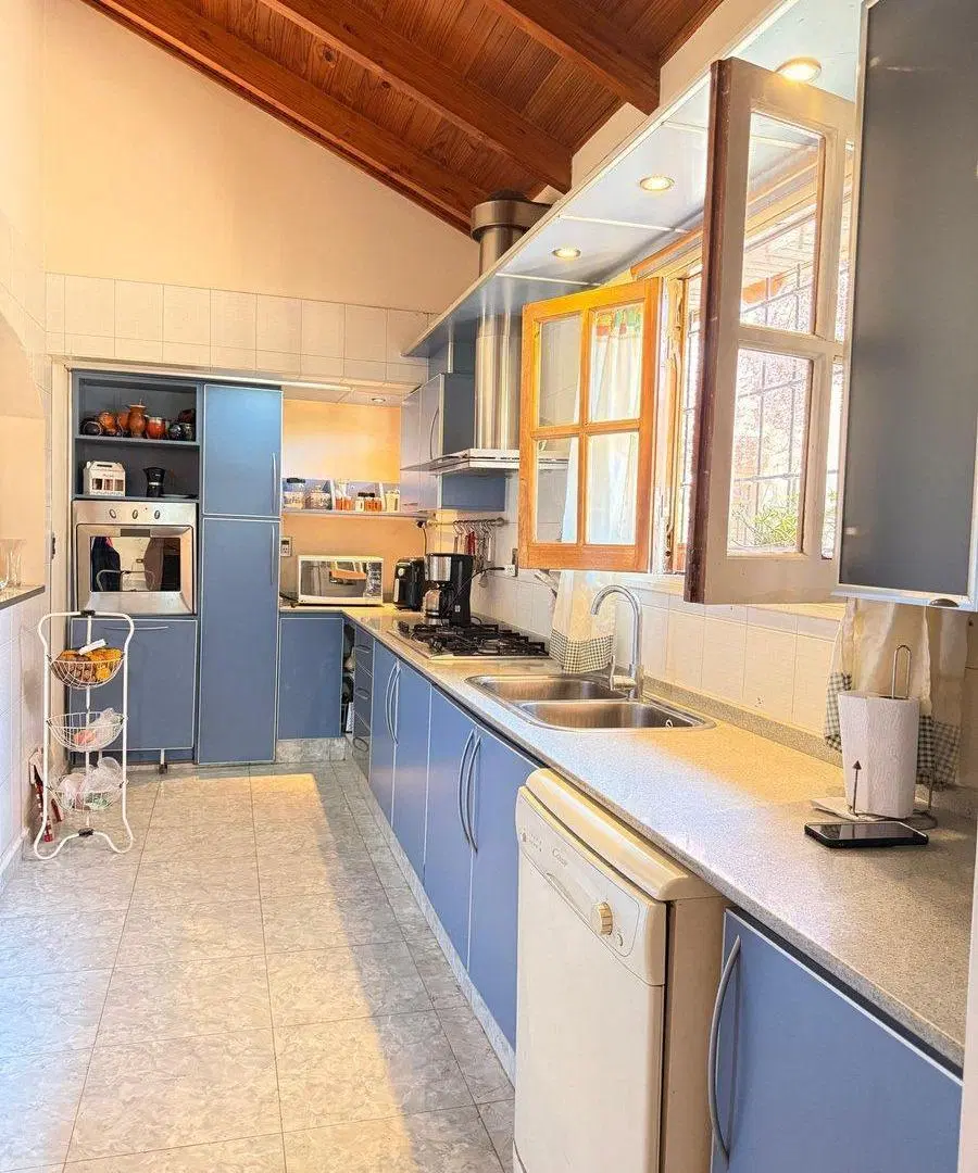 Venta Casa importante B. Semi privado. Guaymallén 2