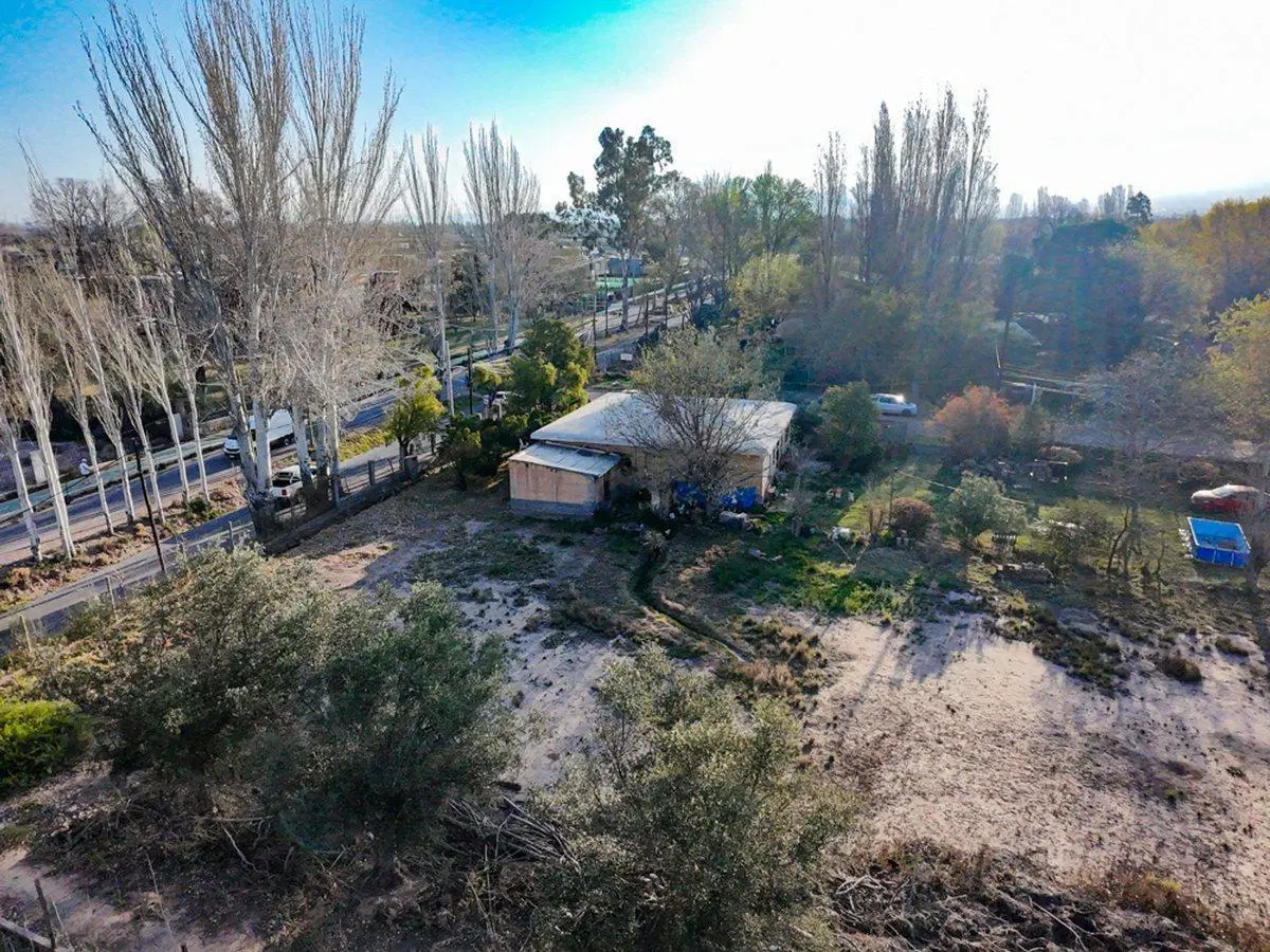 VENTA DE EXCELENTE PROPIEDAD CHACRAS DE CORIA 4