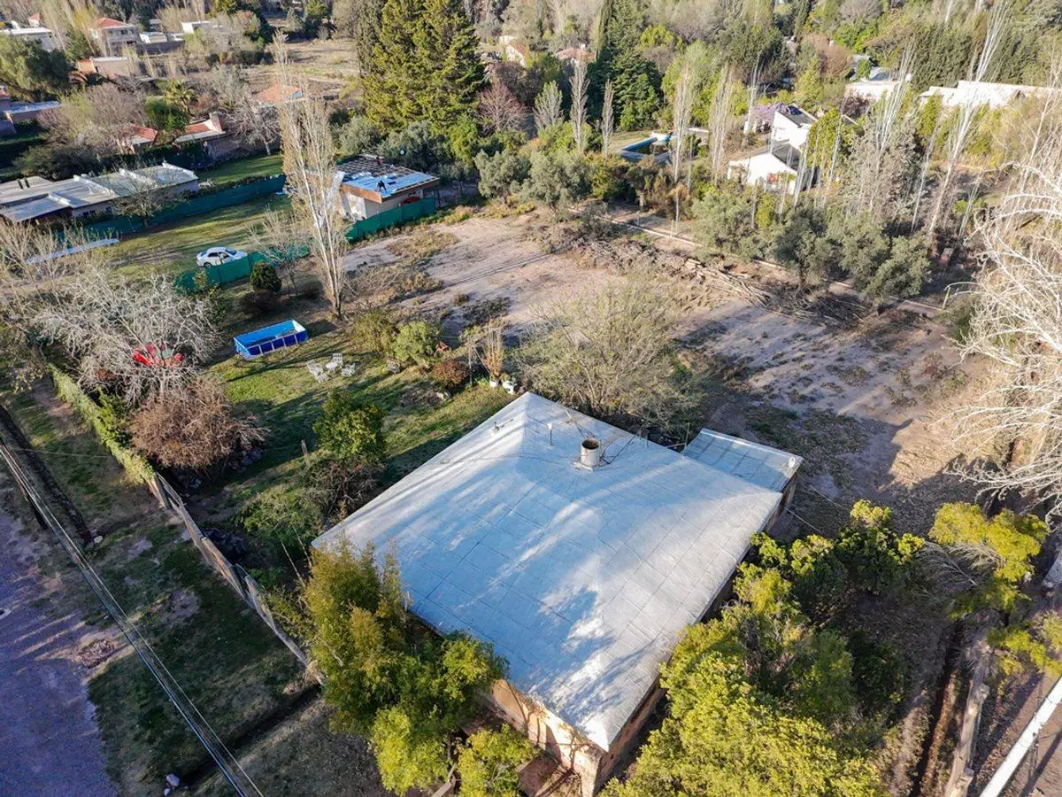 VENTA DE EXCELENTE PROPIEDAD CHACRAS DE CORIA 3