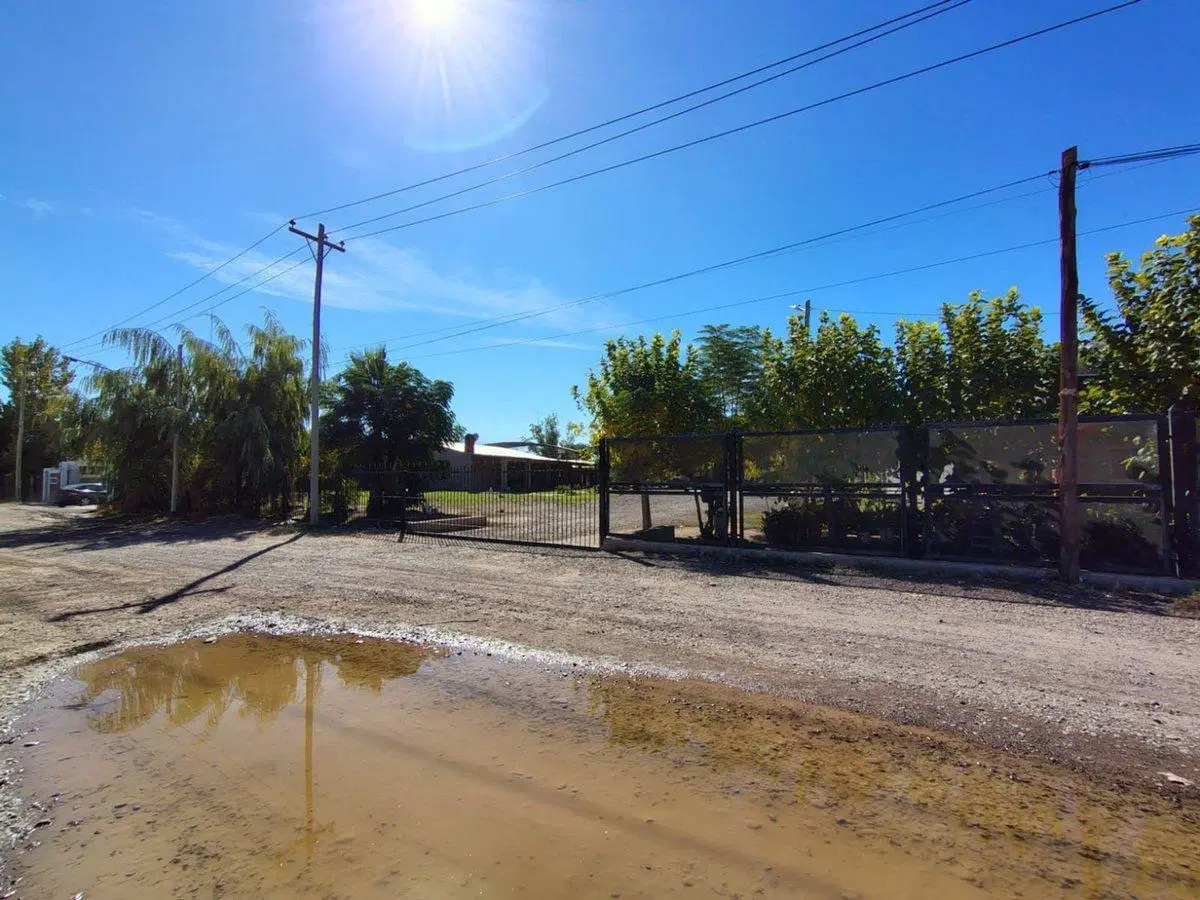 Se vende terreno con tinglados en Maipú, Mendoza 2