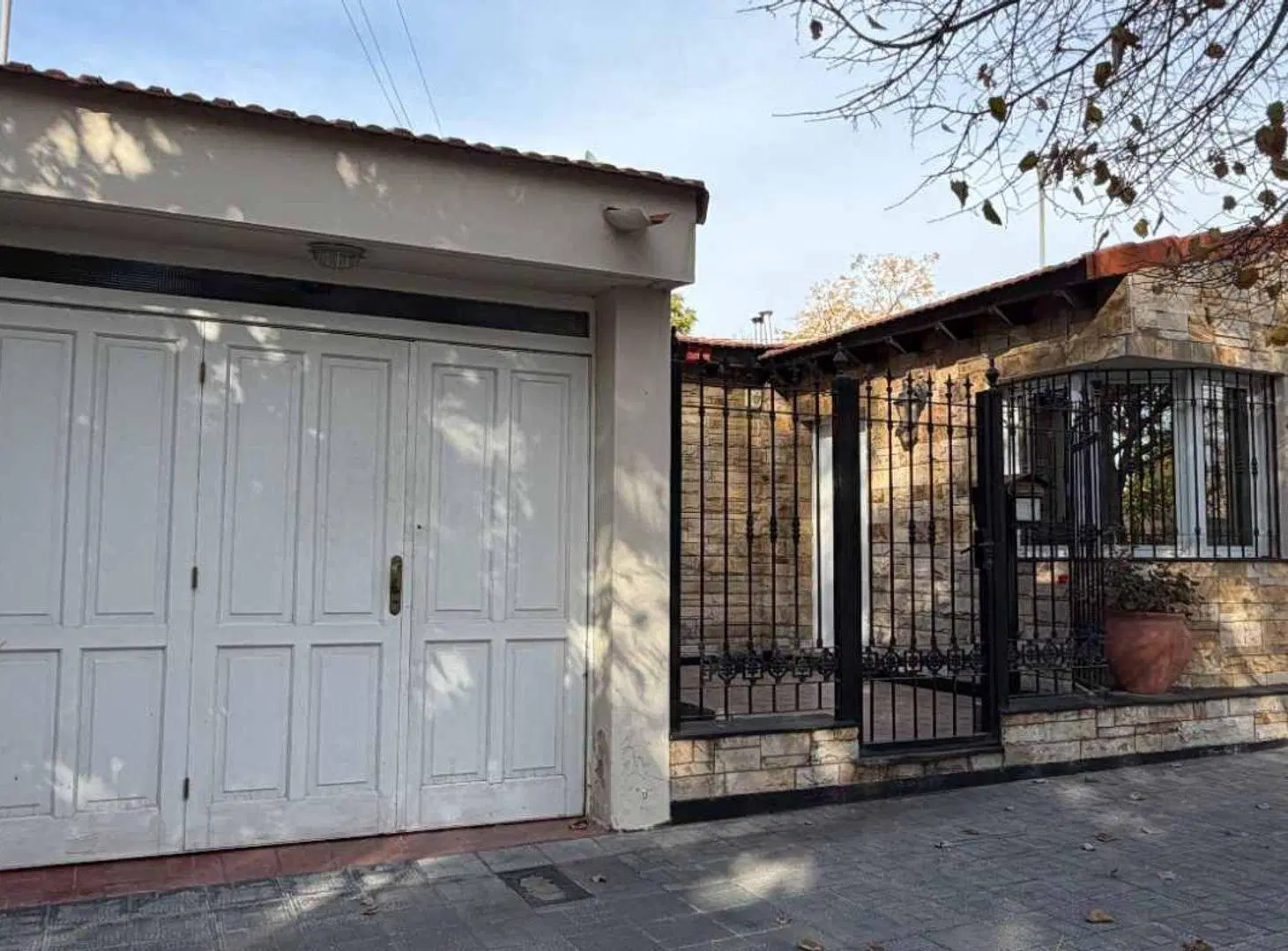 VENTA HERMOSA CASA EN SEXTA SECCION 3