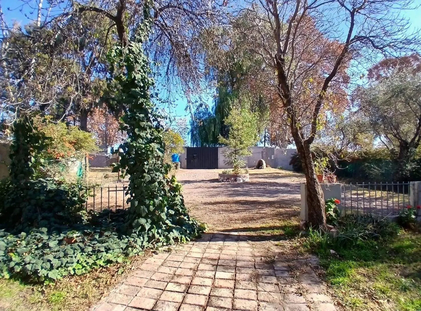 CASA EN VENTA - LA COLONIA- JUNIN 5