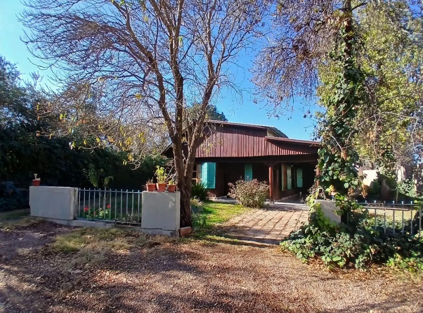 CASA EN VENTA - LA COLONIA- JUNIN 3